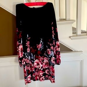 White House black market floral dress size small